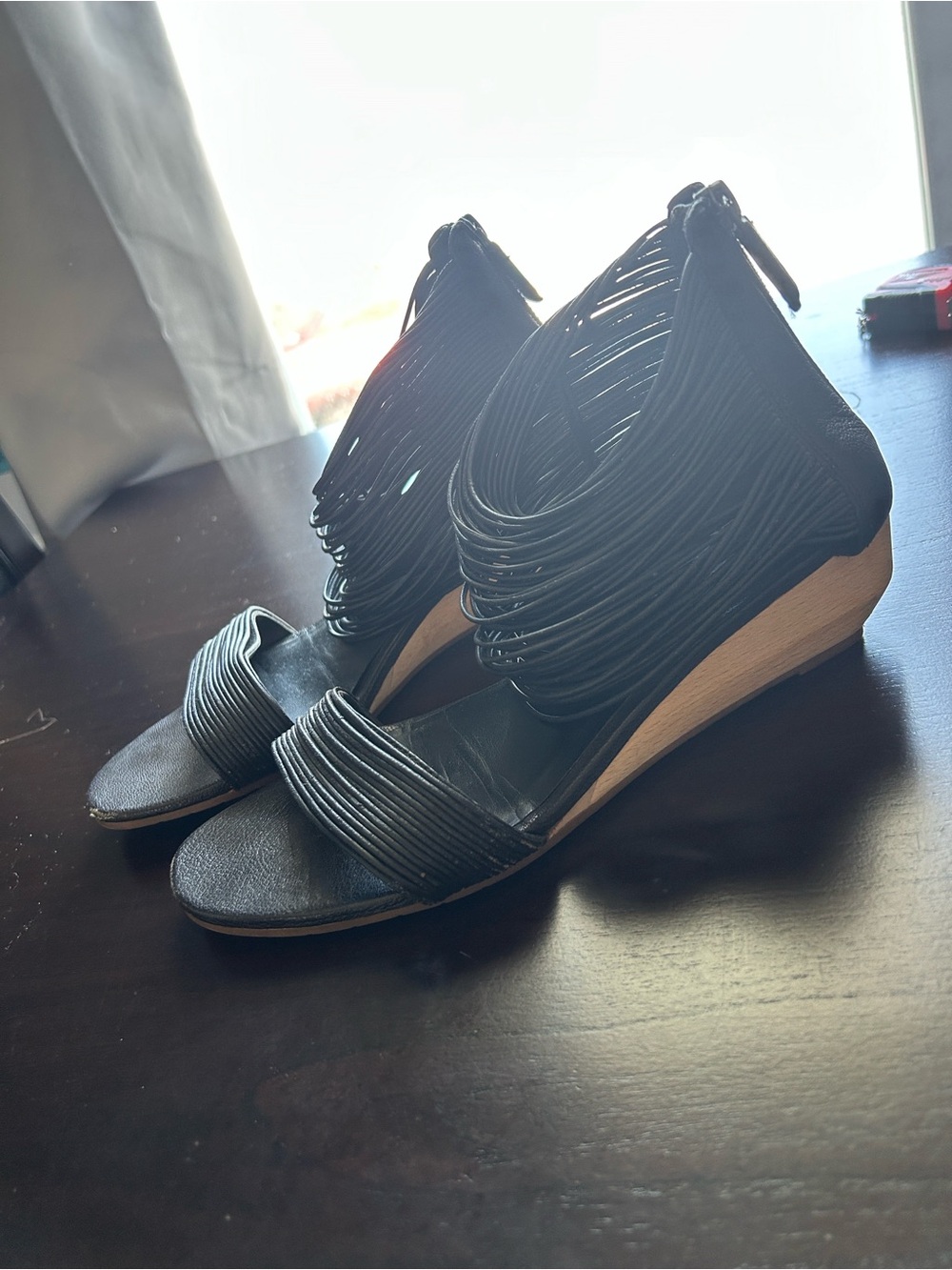Eileen Fisher Low Wedge 🖤